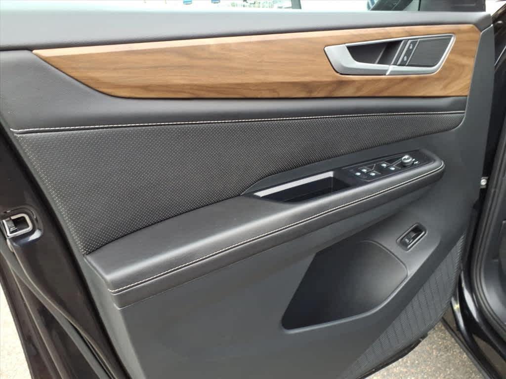 used 2025 Volkswagen Atlas car, priced at $33,972