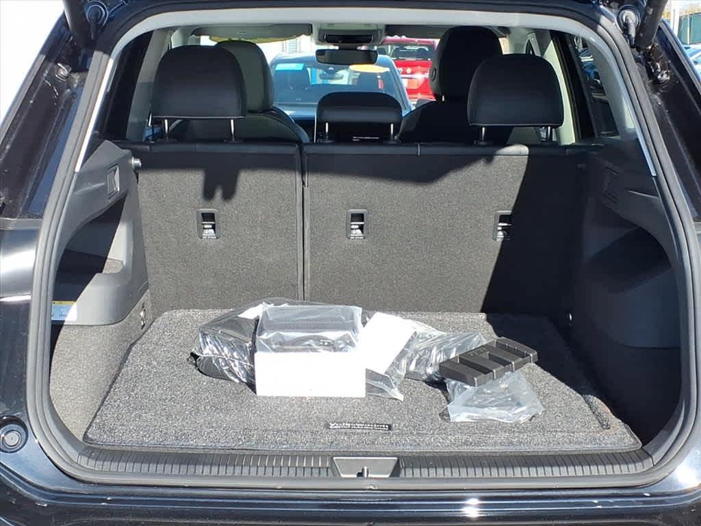 used 2025 Volkswagen Tiguan car, priced at $32,992