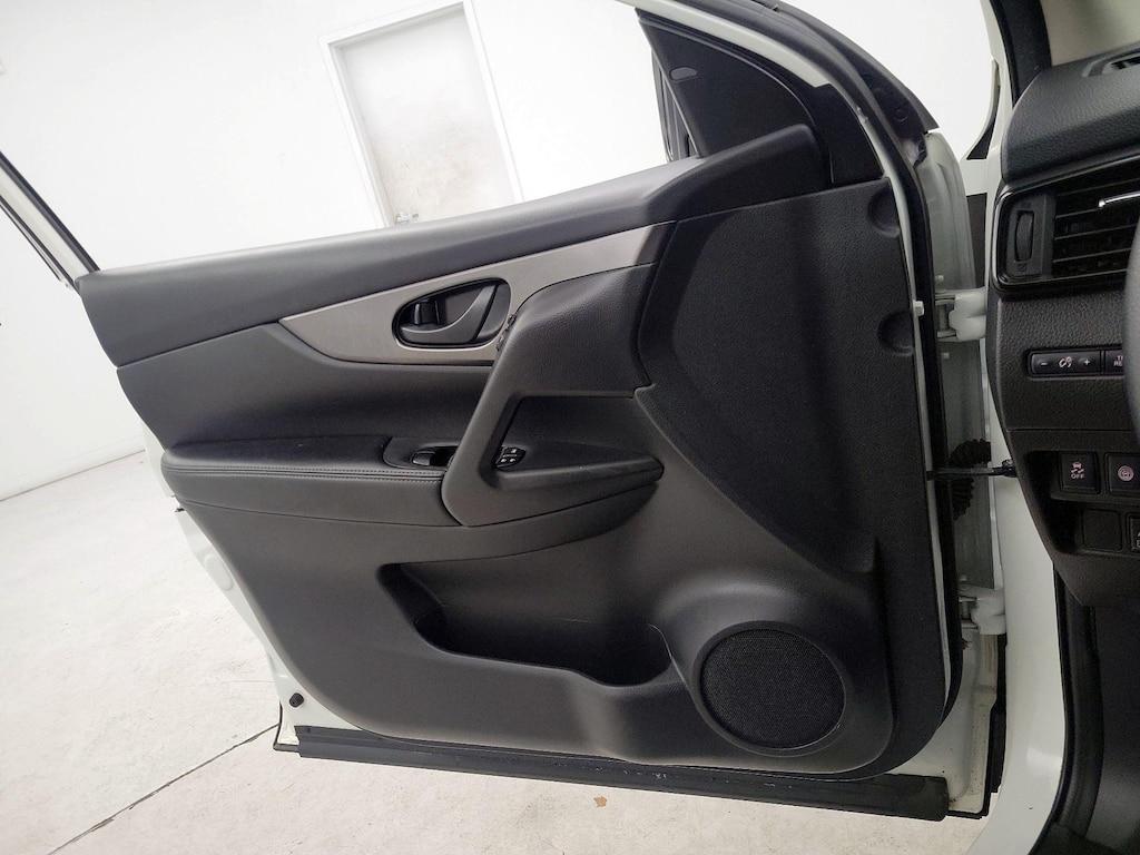 used 2020 Nissan Rogue Sport car, priced at $17,998