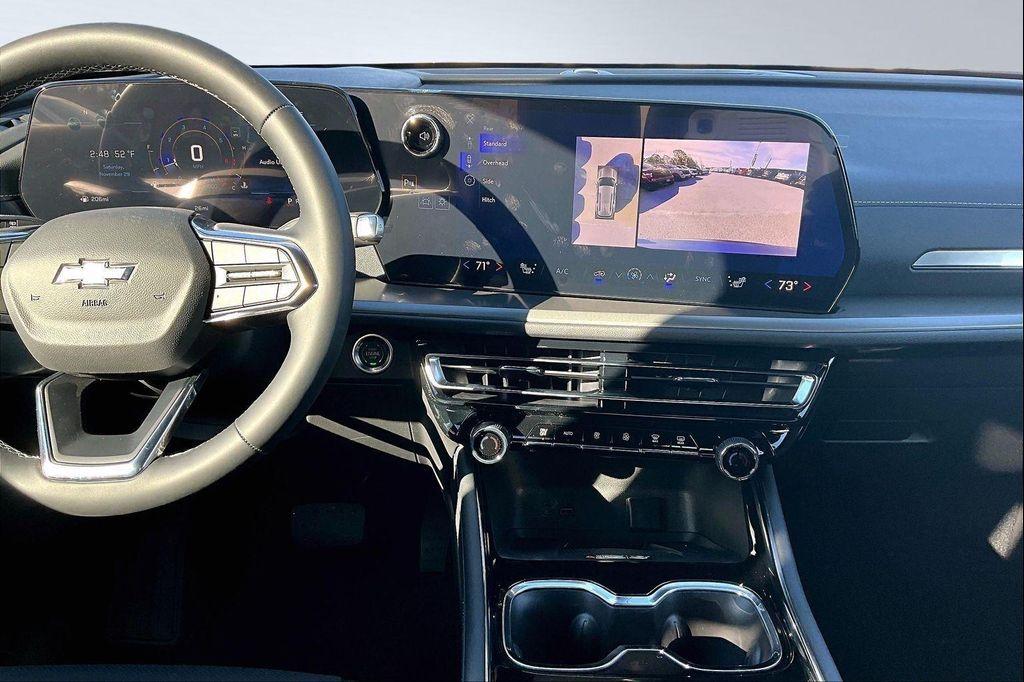 new 2026 Chevrolet Traverse car, priced at $42,259