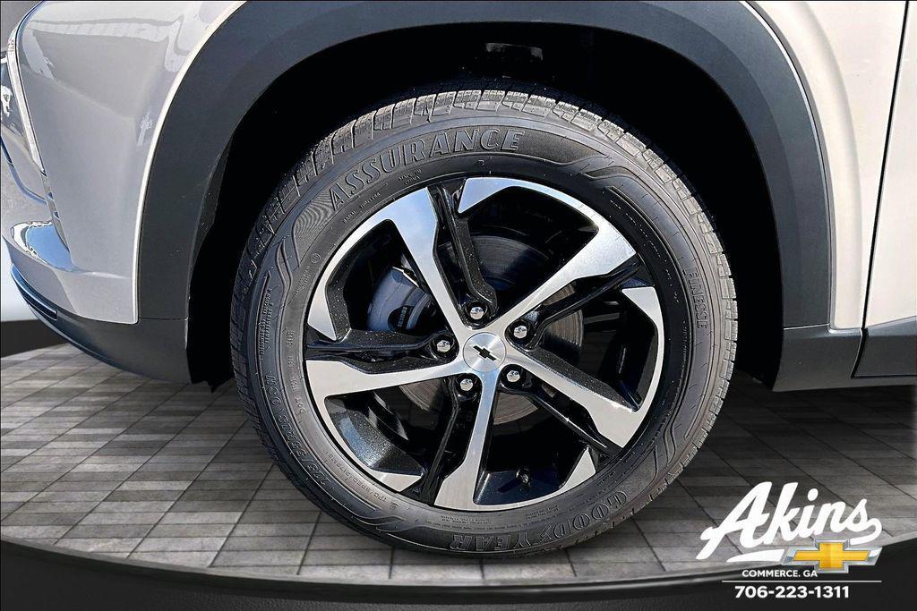 new 2026 Chevrolet Trax car, priced at $24,725