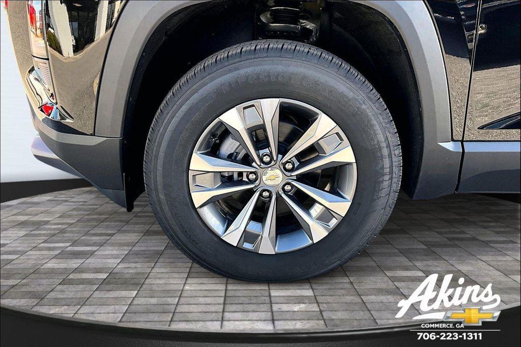 new 2026 Chevrolet Equinox car, priced at $30,339