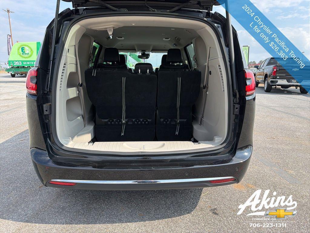 used 2024 Chrysler Pacifica car, priced at $26,363