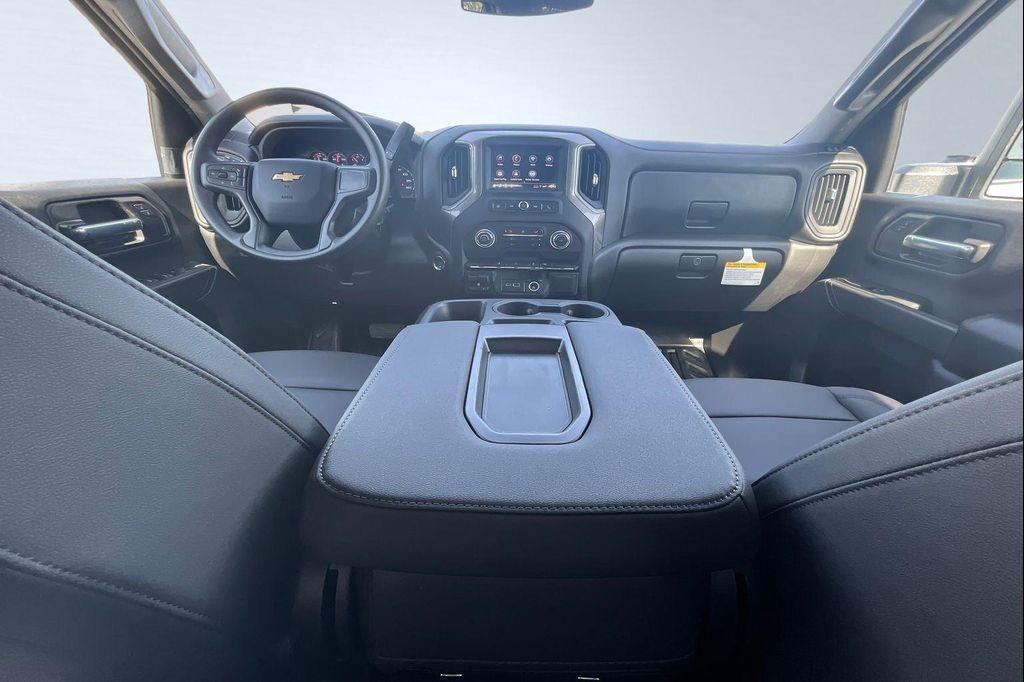 new 2025 Chevrolet Silverado 2500 car, priced at $56,572