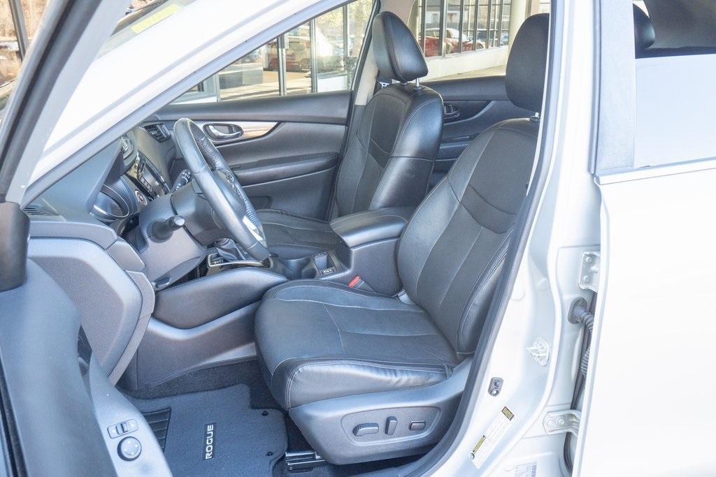 used 2018 Nissan Rogue car, priced at $13,653