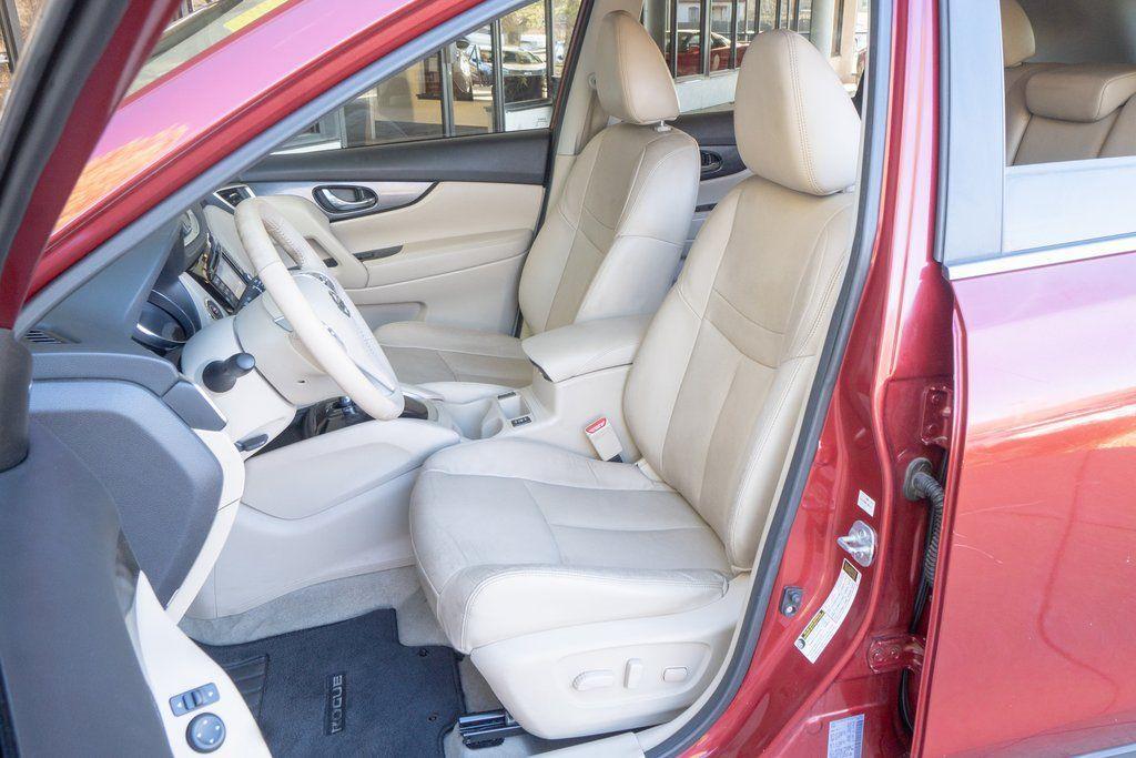used 2015 Nissan Rogue car, priced at $10,994