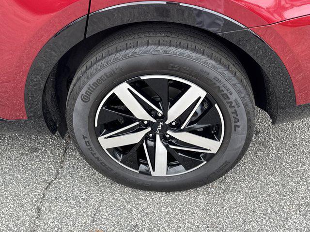 used 2023 Kia Sorento car, priced at $25,634