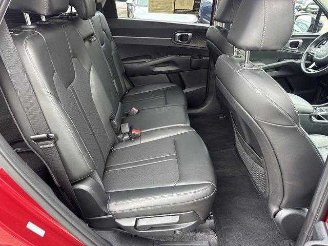 used 2023 Kia Sorento car, priced at $25,634