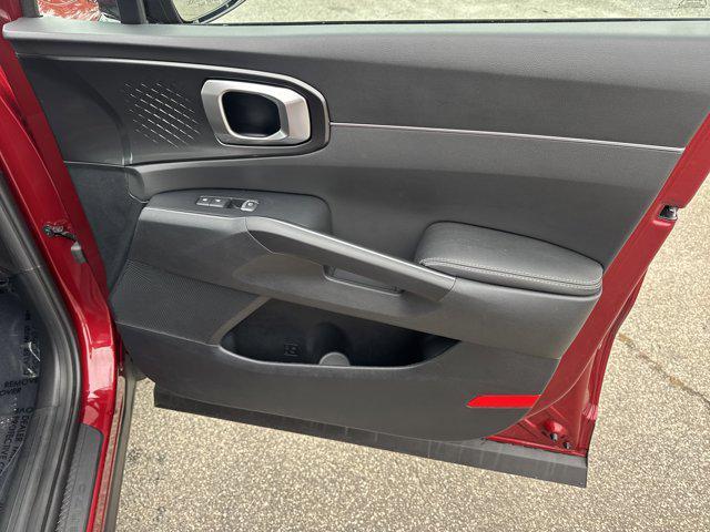 used 2023 Kia Sorento car, priced at $25,634