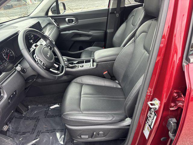 used 2023 Kia Sorento car, priced at $25,634