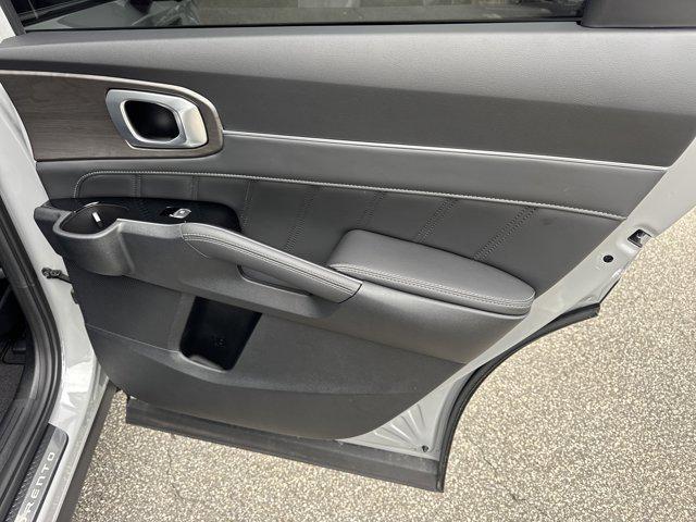 used 2025 Kia Sorento car, priced at $39,650