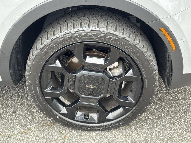 used 2025 Kia Sorento car, priced at $39,650