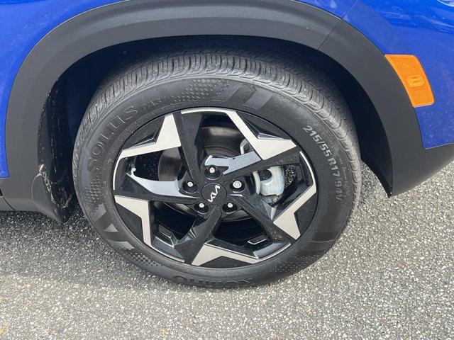 used 2025 Kia Seltos car, priced at $26,585