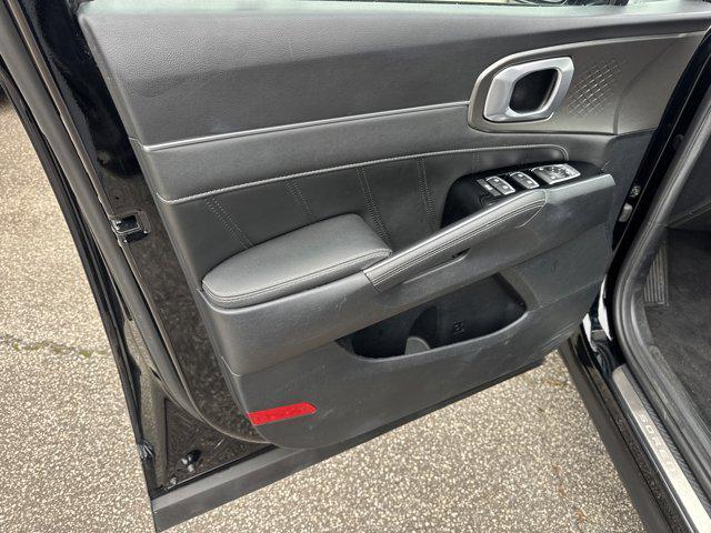 used 2023 Kia Sorento car, priced at $27,232