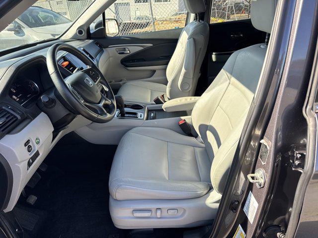 used 2020 Honda Pilot car, priced at $22,517