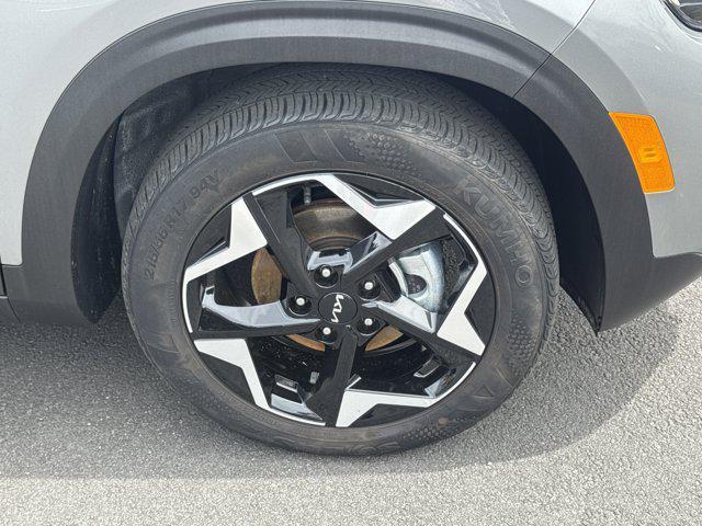 used 2025 Kia Seltos car, priced at $22,501