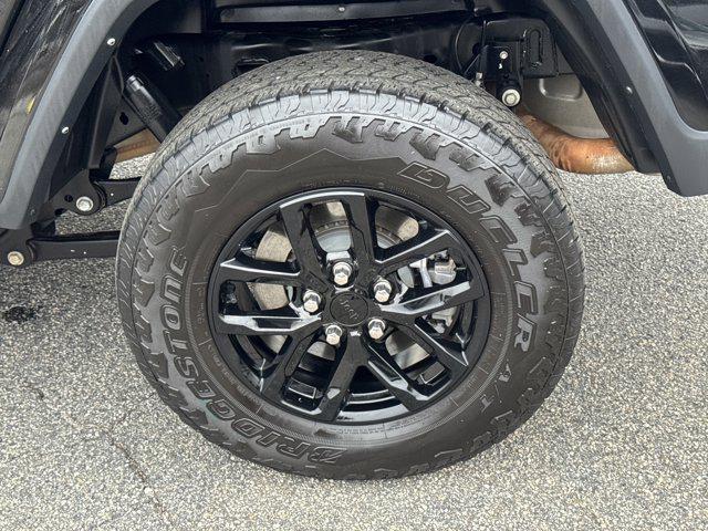 used 2023 Jeep Gladiator car, priced at $26,166