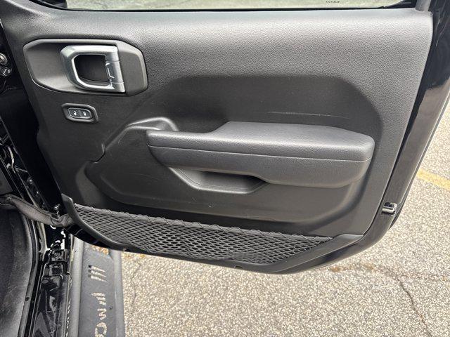 used 2023 Jeep Gladiator car, priced at $26,166