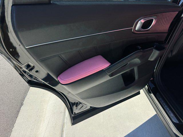 new 2025 Kia Sorento car, priced at $36,603