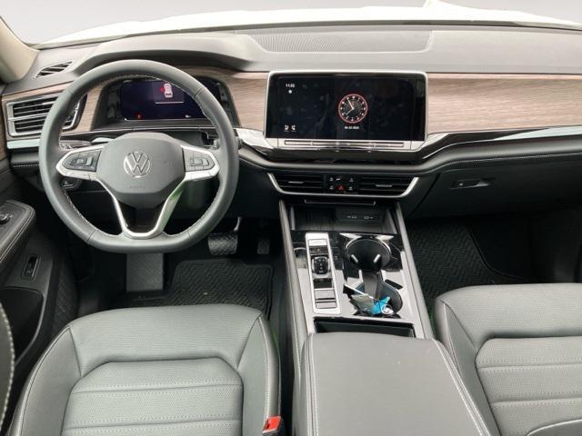 new 2025 Volkswagen Atlas car, priced at $44,354