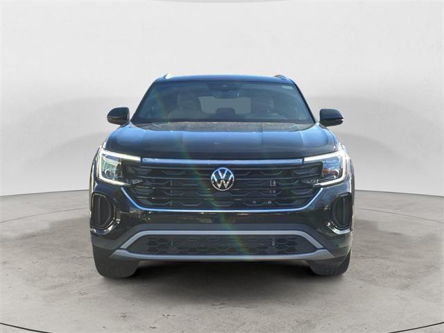new 2026 Volkswagen Atlas Cross Sport car, priced at $44,382