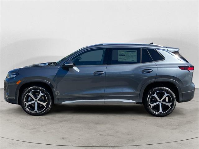 new 2025 Volkswagen Tiguan car, priced at $32,077