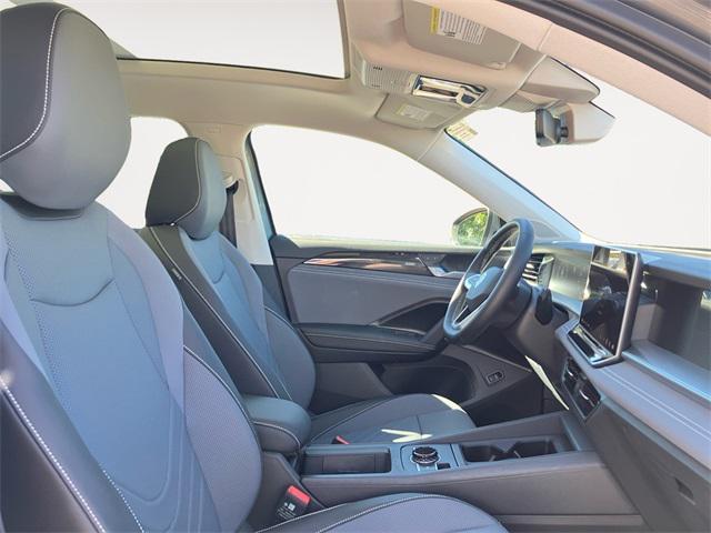 new 2025 Volkswagen Tiguan car, priced at $32,077