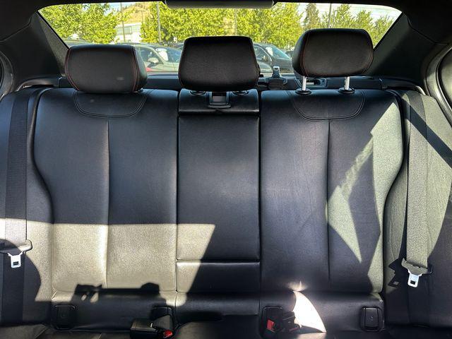 BMW 3 Series view 20