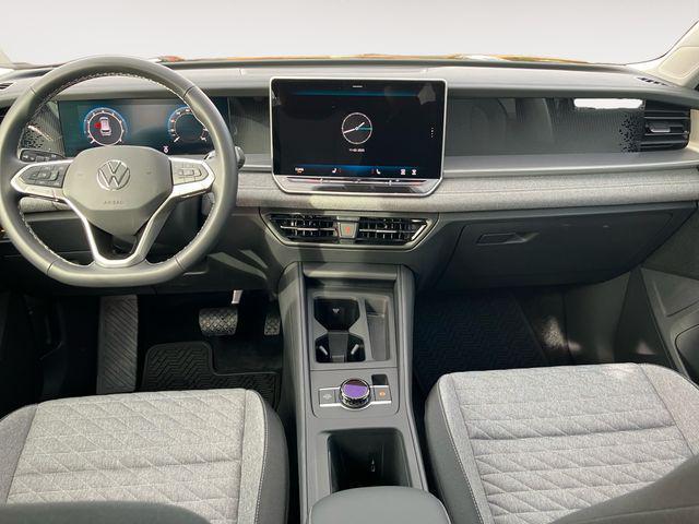 used 2025 Volkswagen Tiguan car, priced at $31,487