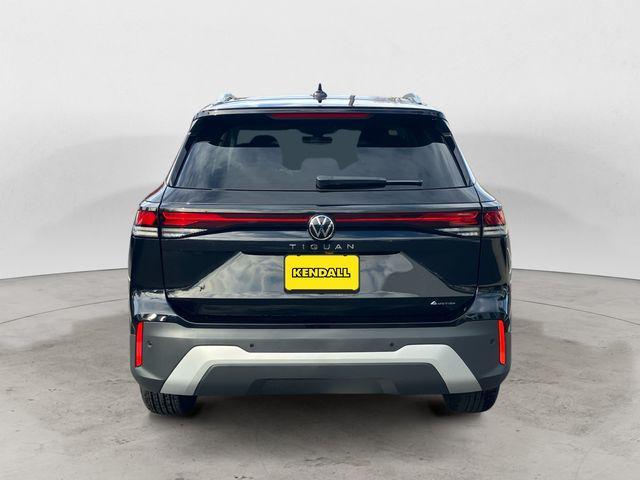 used 2025 Volkswagen Tiguan car, priced at $31,487