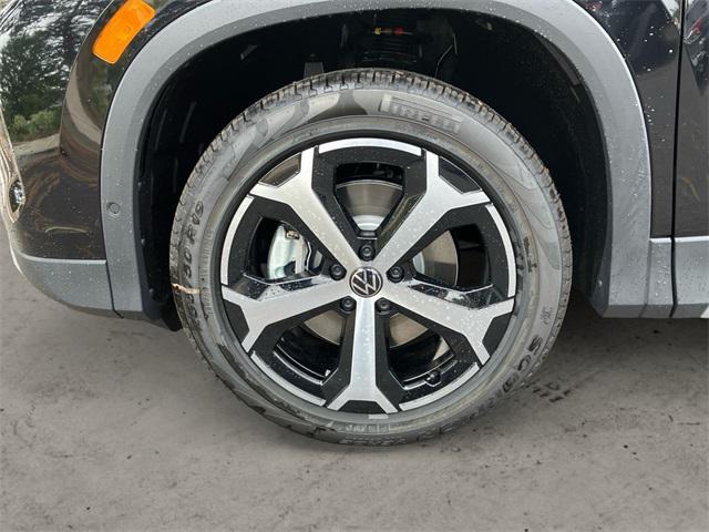new 2025 Volkswagen Tiguan car, priced at $33,558