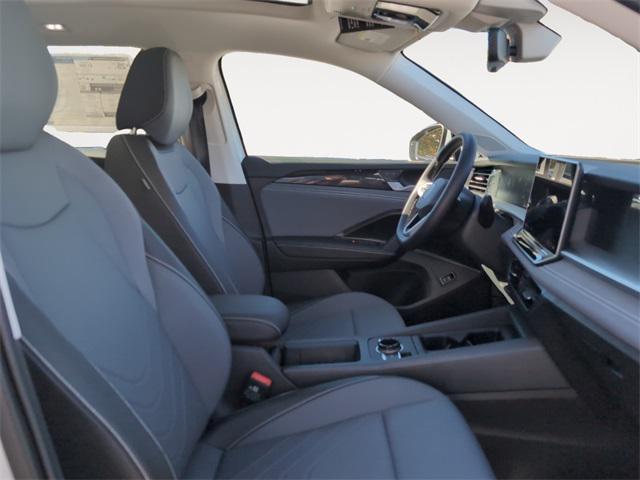 new 2025 Volkswagen Tiguan car, priced at $32,962