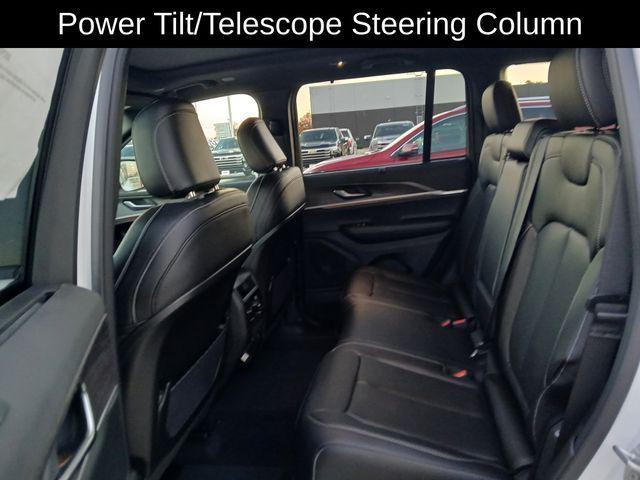 new 2025 Jeep Grand Cherokee car, priced at $49,371