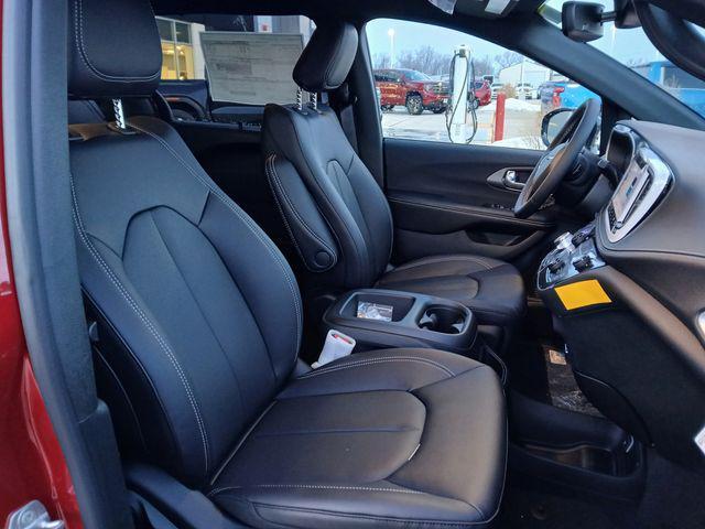 new 2026 Chrysler Pacifica car, priced at $43,447