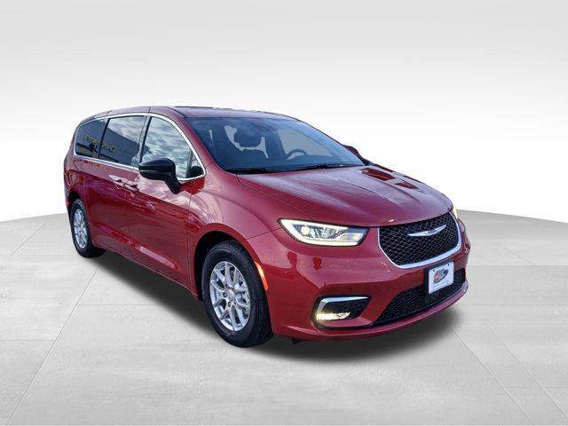 new 2026 Chrysler Pacifica car, priced at $43,447