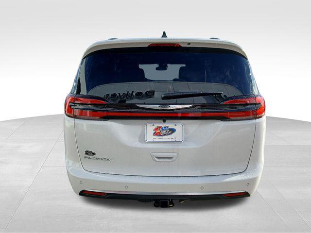 new 2026 Chrysler Pacifica car, priced at $54,066