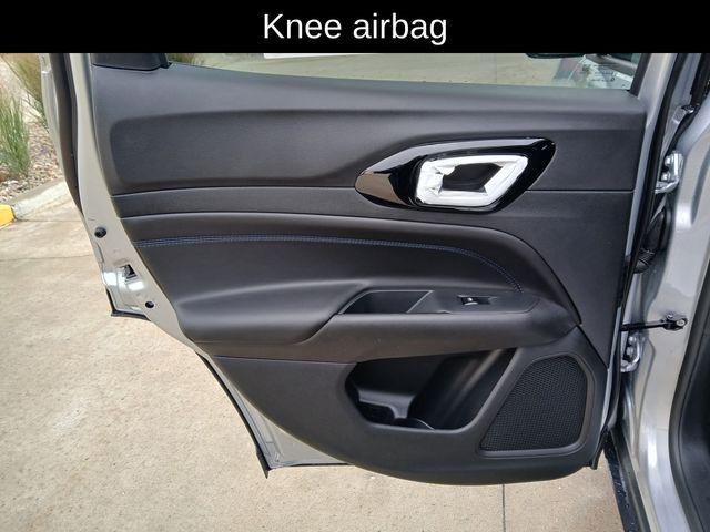 new 2026 Jeep Compass car, priced at $32,452