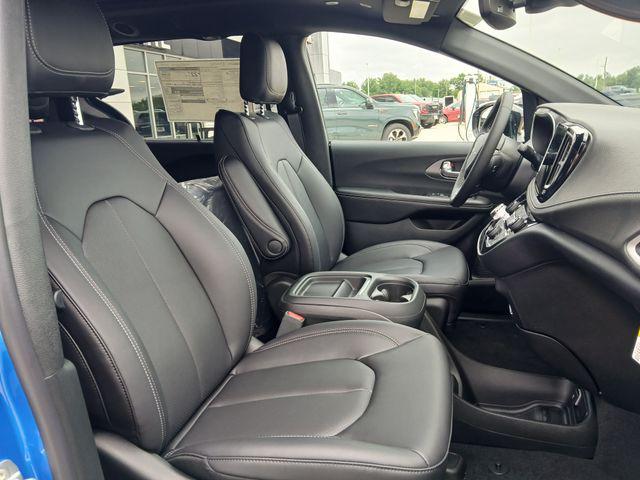 new 2027 Chrysler Pacifica car, priced at $49,485