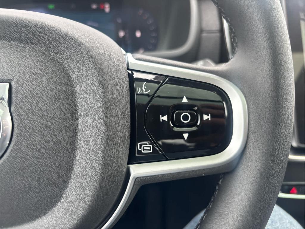 new 2026 Volvo XC90 car, priced at $73,424