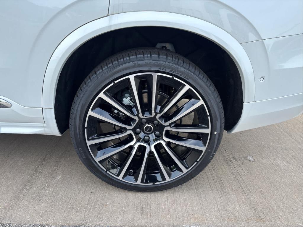 new 2026 Volvo XC90 car, priced at $73,219