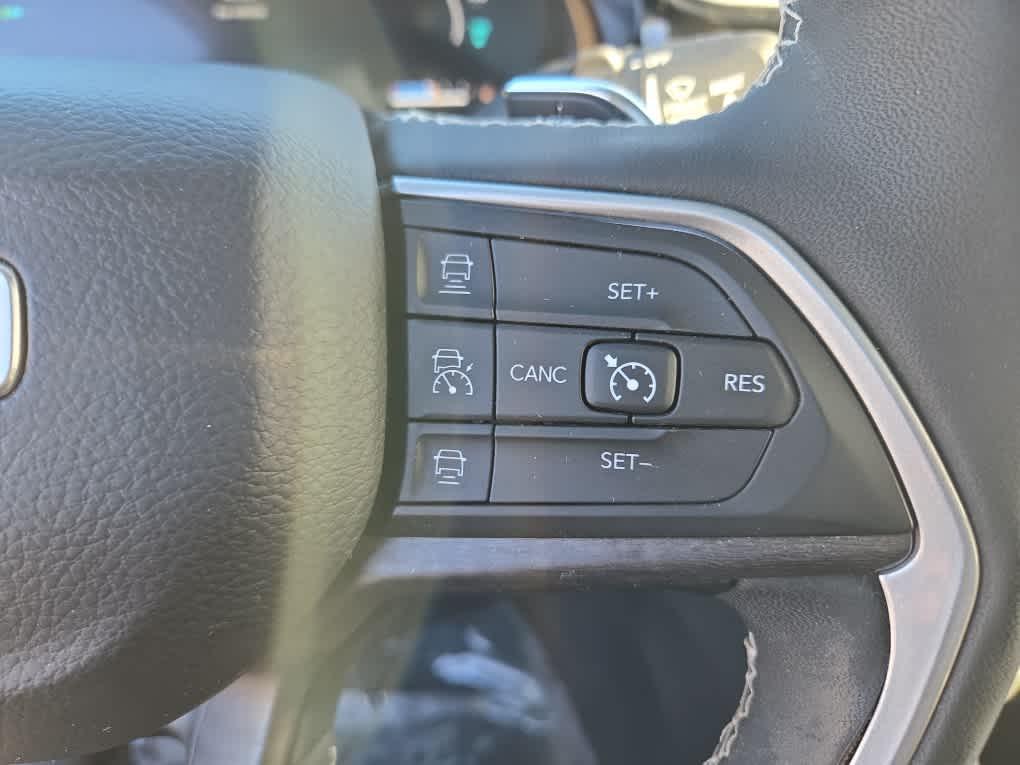 used 2022 Jeep Grand Cherokee 4xe car, priced at $25,900