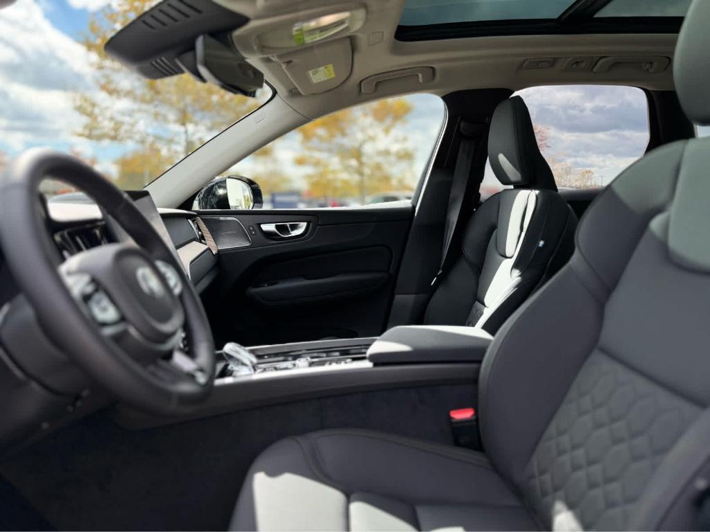 new 2026 Volvo XC60 car, priced at $58,954