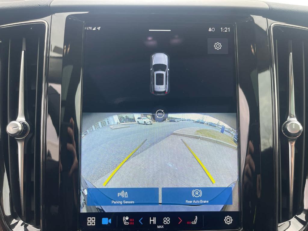 used 2023 Volvo XC60 car, priced at $32,600