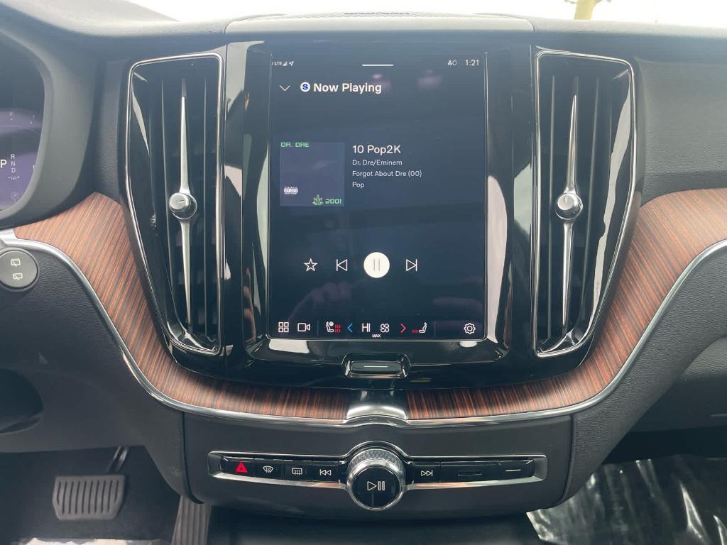 used 2023 Volvo XC60 car, priced at $32,600