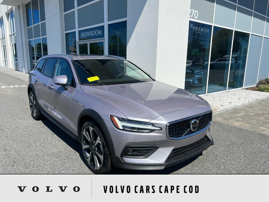 new 2026 Volvo V60 Cross Country car