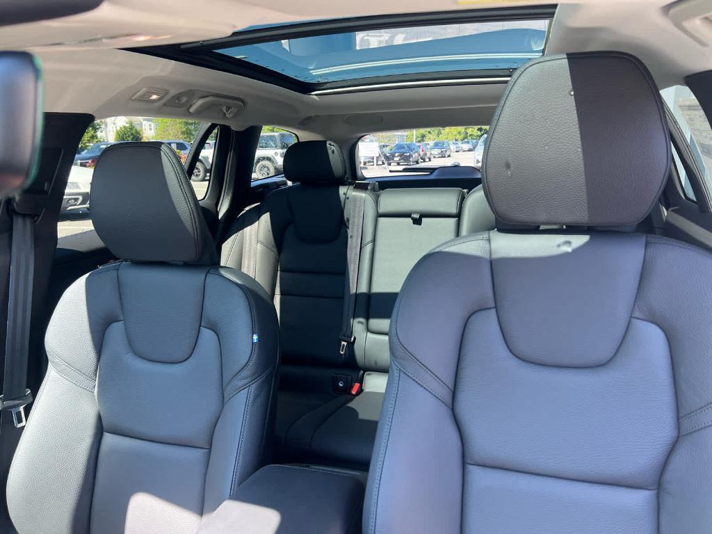 new 2026 Volvo V60 Cross Country car