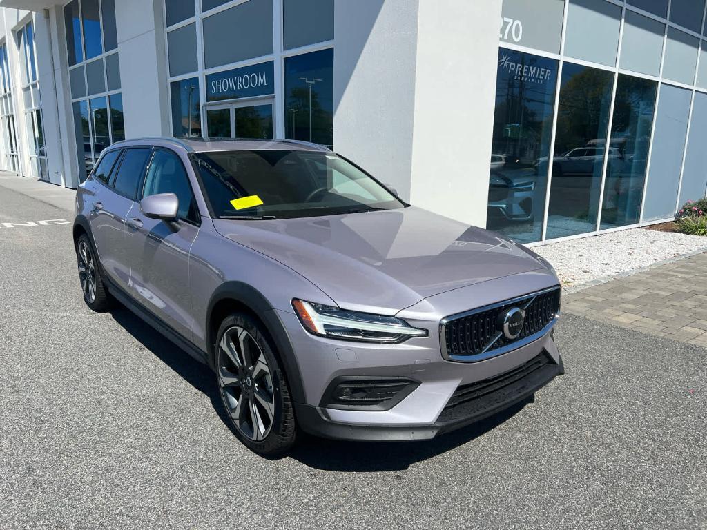 new 2026 Volvo V60 Cross Country car