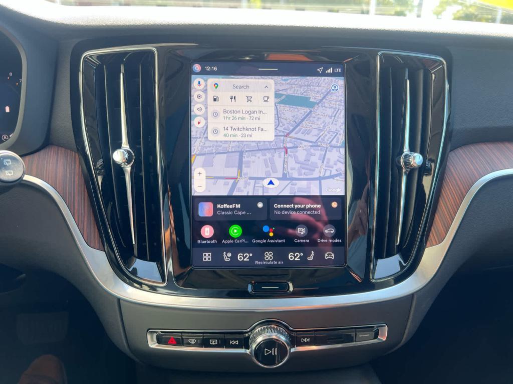 new 2026 Volvo V60 Cross Country car