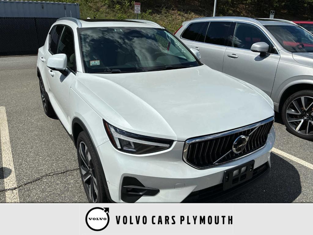used 2024 Volvo XC40 car, priced at $32,494