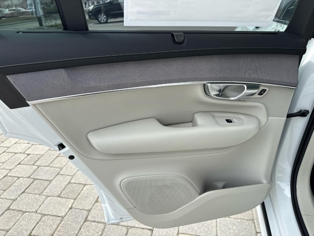 new 2026 Volvo XC90 car, priced at $75,155